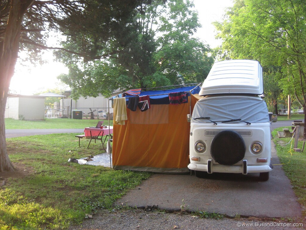 VW_Camper_Bay_window_tent_1.jpg