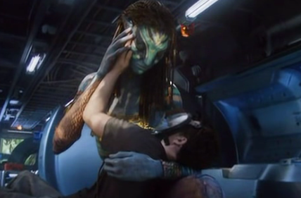 Picture-Neytiri+Holding+Jake.png