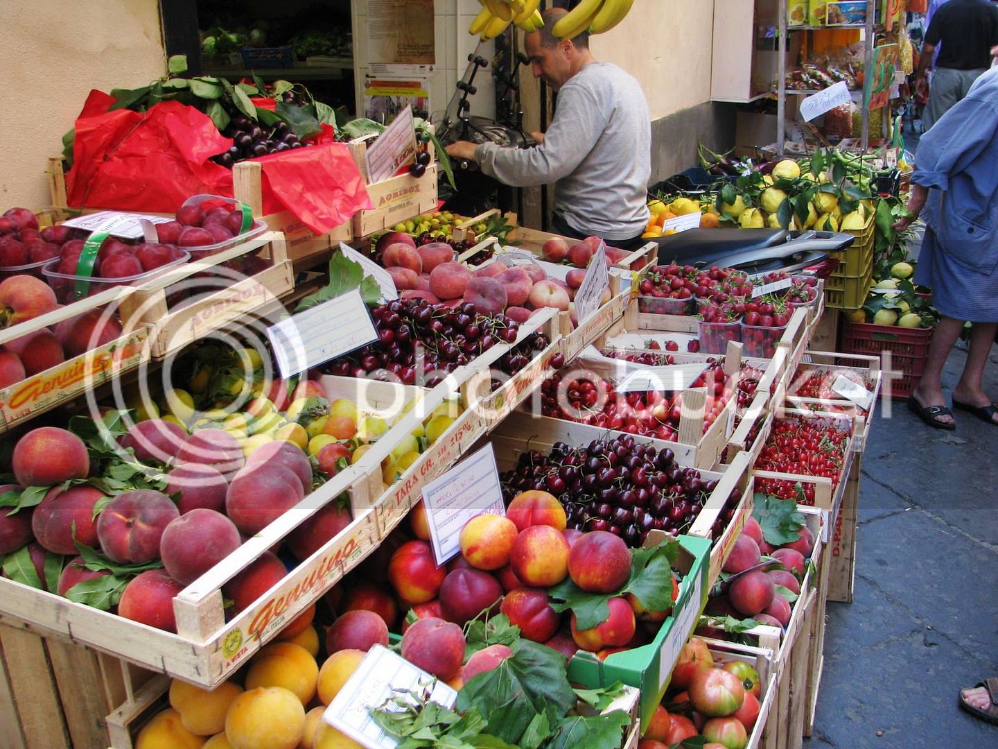 sorrentomarket_zpseb945041.jpg