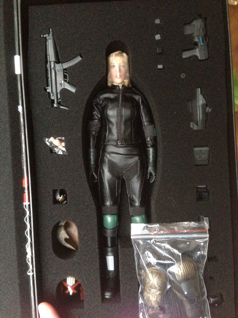 VTS Toys :1/6 NEW EPOCH COP (VM-013) | Page 13 | Collector Freaks