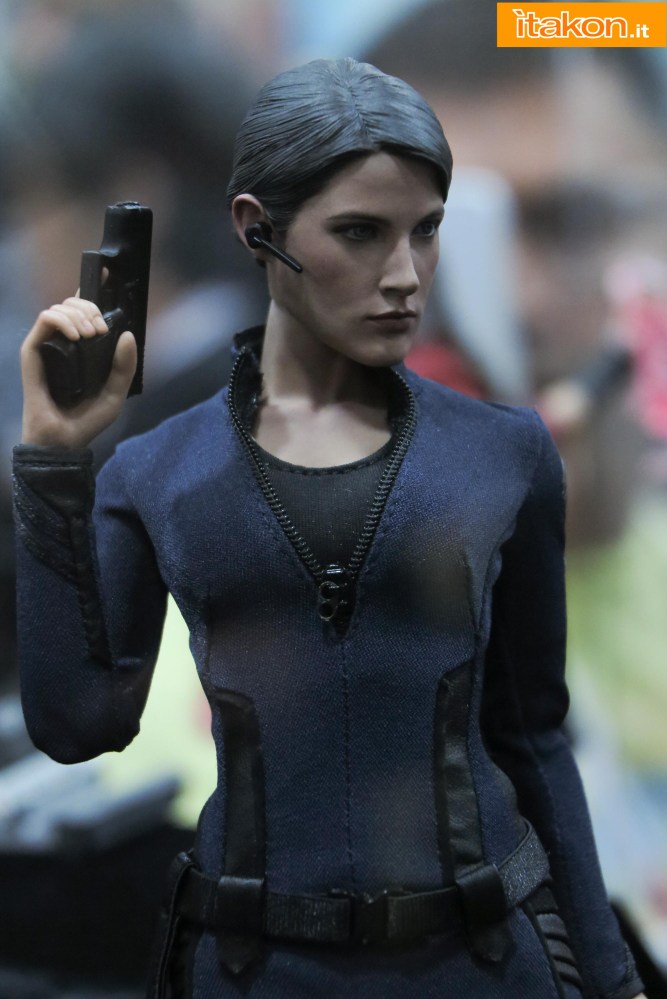 hot-toys-sdcc-2015-146.jpg