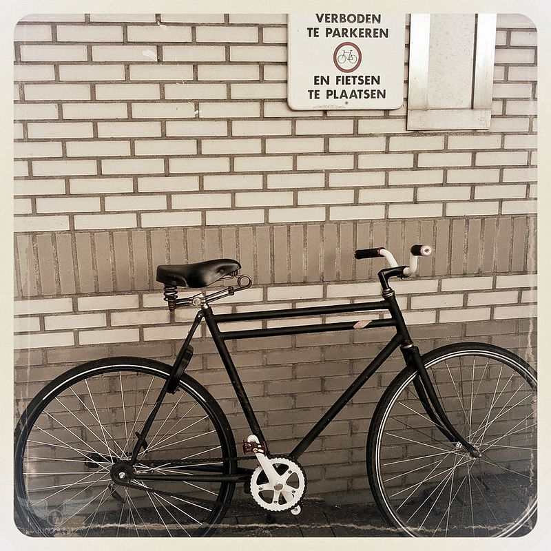 no_bicycle_parking_by_brandzai-d83knf1_zpsy8xfdveu.jpg