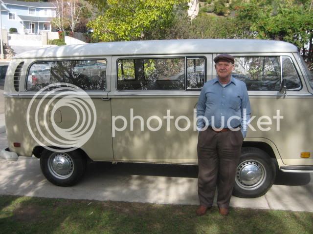 71VWbusorig001JPG.jpg