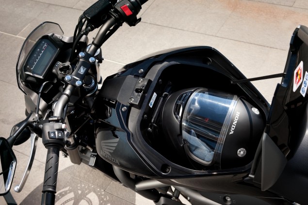 2012-Honda-NC700S-15-635x423.jpg