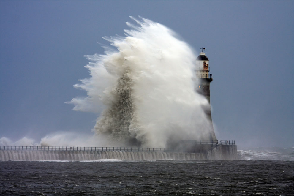 Stormy-weather-and-rough-seas-at-Roker-Lighthouse-%C2%A9-Gail-Johnson.jpg