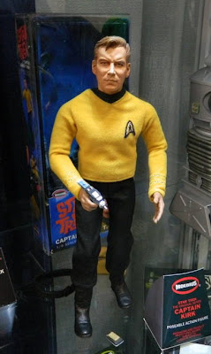 Moebius+Star+Trek+Captain+Kirk+action+figure.jpg