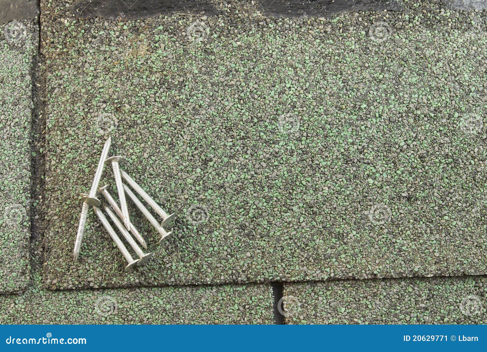 roofing-nails-shingle-20629771.jpg