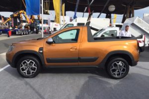 2019-Renault-Duster-Based-Pickup-side-300x200.jpg