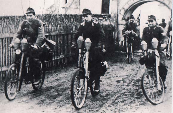 11442d1301976230-bikes-german-ww2-panzerfaust-bicycle-troops.jpg