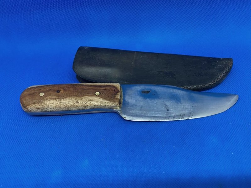 Knife2-v01.jpg