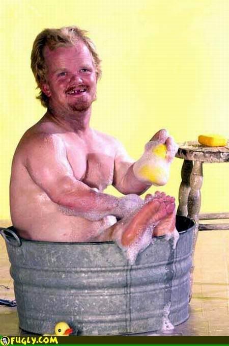 midget-in-a-bath-tub.jpg