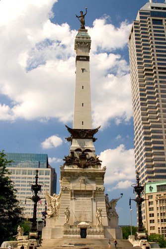 soldiers-and-sailors-monument-indianapolis-in247.jpg