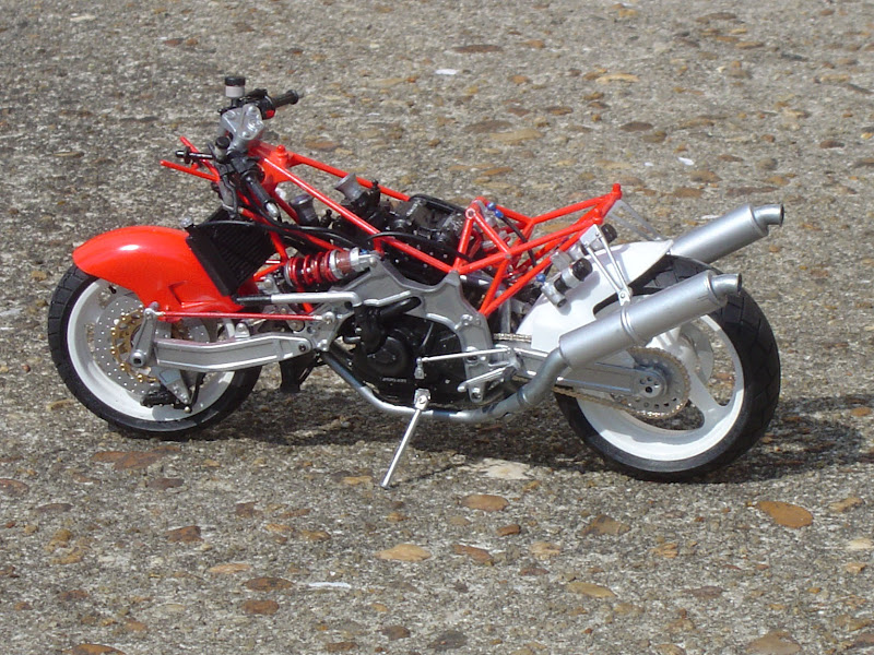 Bimota%2520unbodied%2520finished%2520chassis%25204.jpg