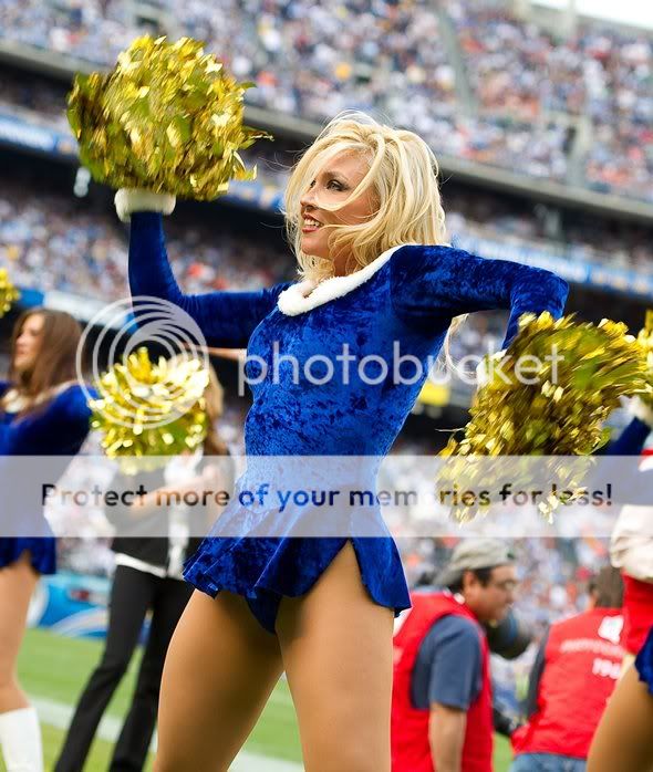 09_CINvsSD_MN_451--nfl_large_590_Un.jpg