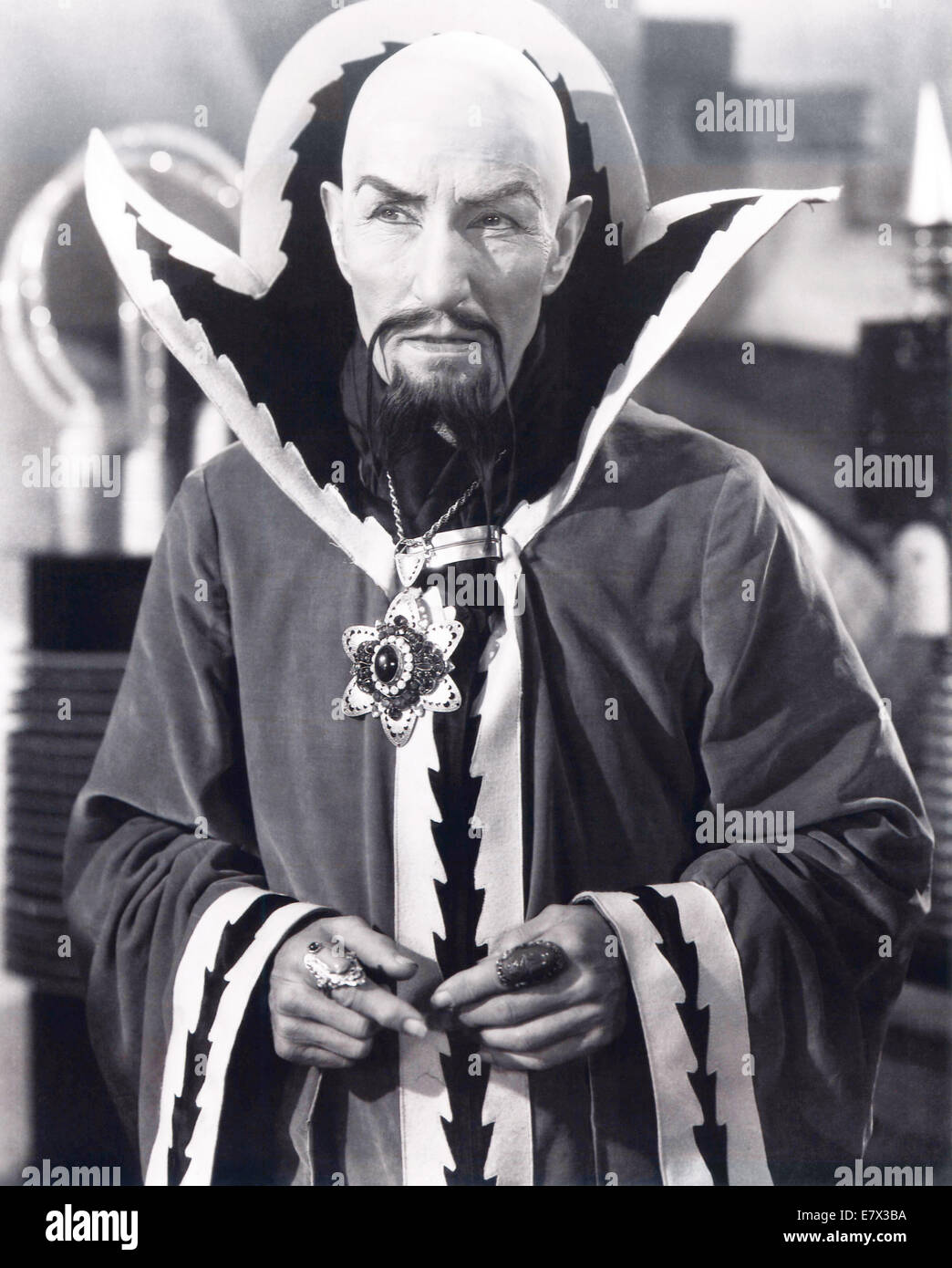 flash-gordon-1936-universal-pictures-film-with-charles-middleton-as-E7X3BA.jpg