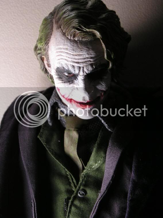 HotToysJoker028.jpg