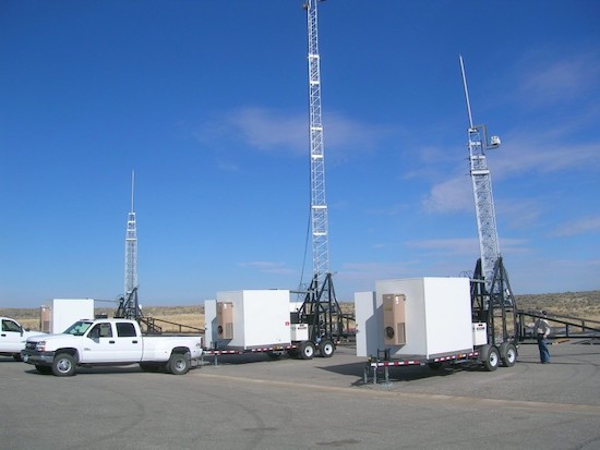 cell-on-wheels-telescopic-tower-trailer.jpg