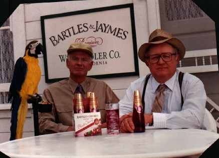 Bartles+and+James+Parrot.jpg