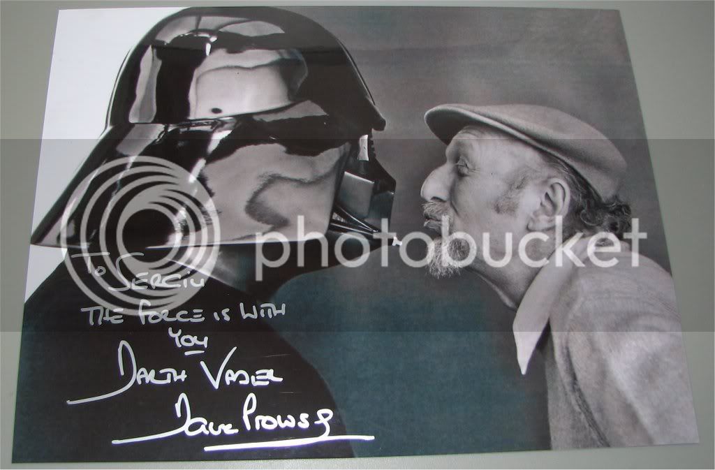 AutographVaderDaveProwse04-1.jpg