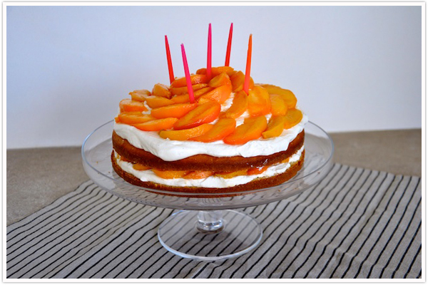 Peaches_Cream_Birthday_Cake1.jpg
