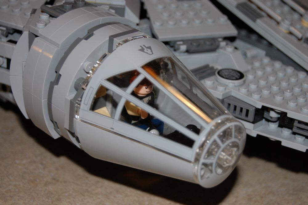 lego_falcon2.jpg