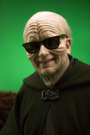 emperor-palpatine-with-sunglasses-29773-1272138398-26.jpg