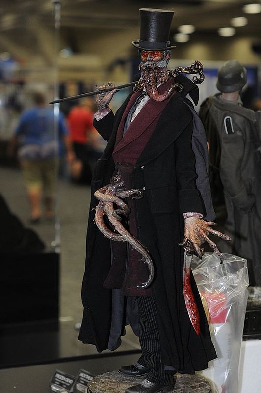 sdcc2012_sideshow_miscbig_1_zps9de0a211.jpg