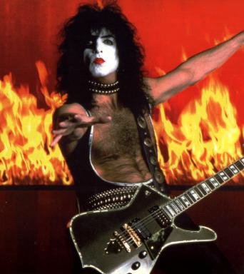 Paul-Stanley-kiss-24263498-342-384.jpg