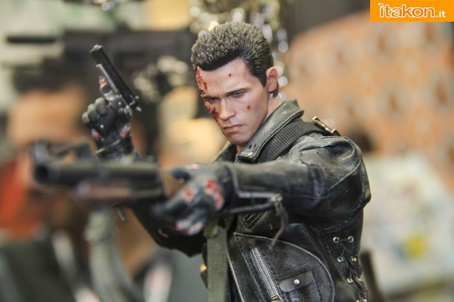 hot-toys-sdcc13-part1-50-650x433.jpg