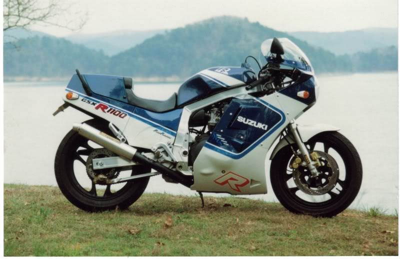 GSXR1.jpg