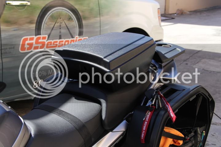 22-OriginalBoxonRearSeat1.jpg