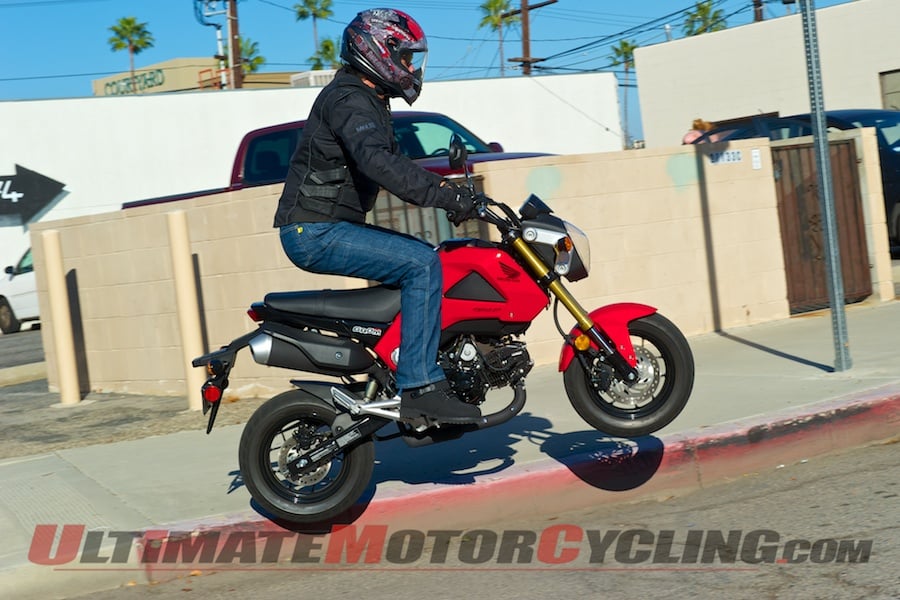 2014-Honda-Grom-jump.jpg