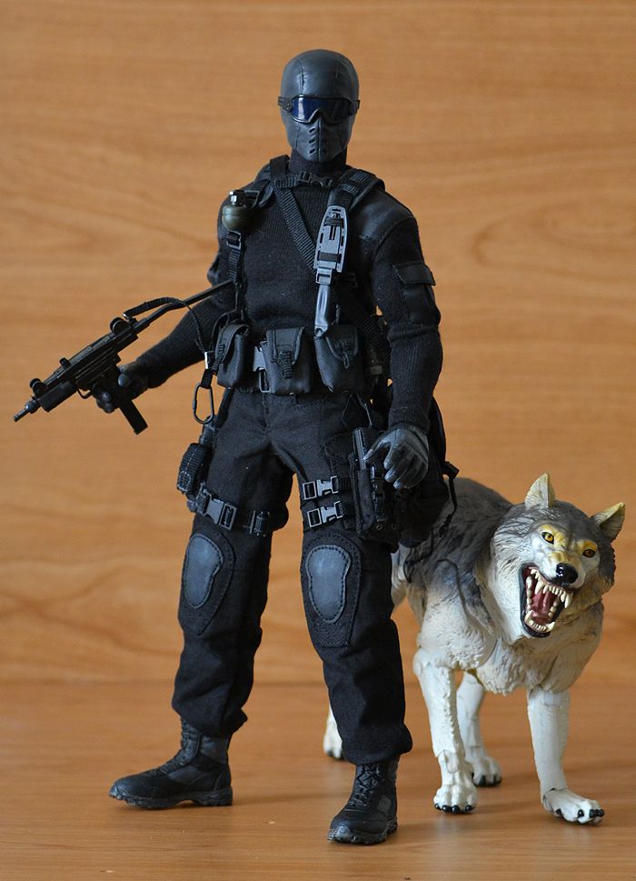 snakeeyes82_1.jpg