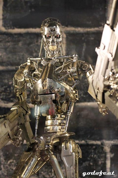 Ani-Com-Hot-Toys-Quarter-Scale-Terminator.jpg