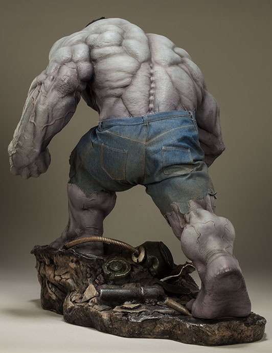 Sideshow-Collectibles-Grey-Hulk-Premium-Format-Figure-2014-e1401218687771.jpg
