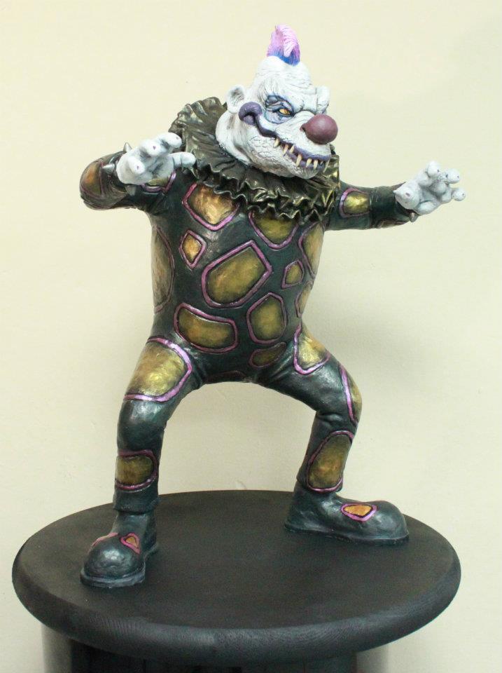 klownzilla_maquette_6_by_blade_of_the_moon-d4m8cnt.jpg