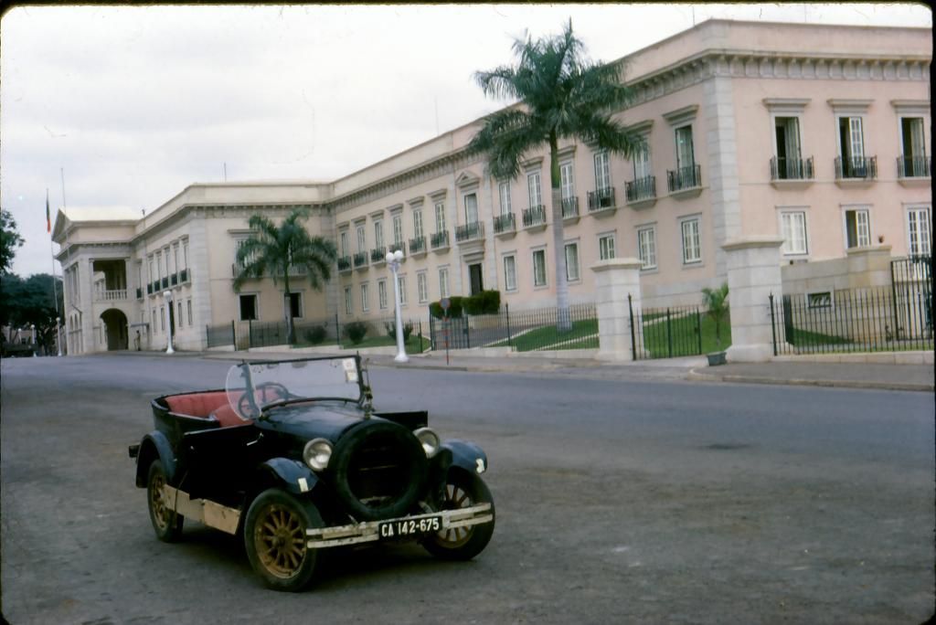 Slide%202%20Dodge%20Luanda%201965_zps9efhpqat.jpg