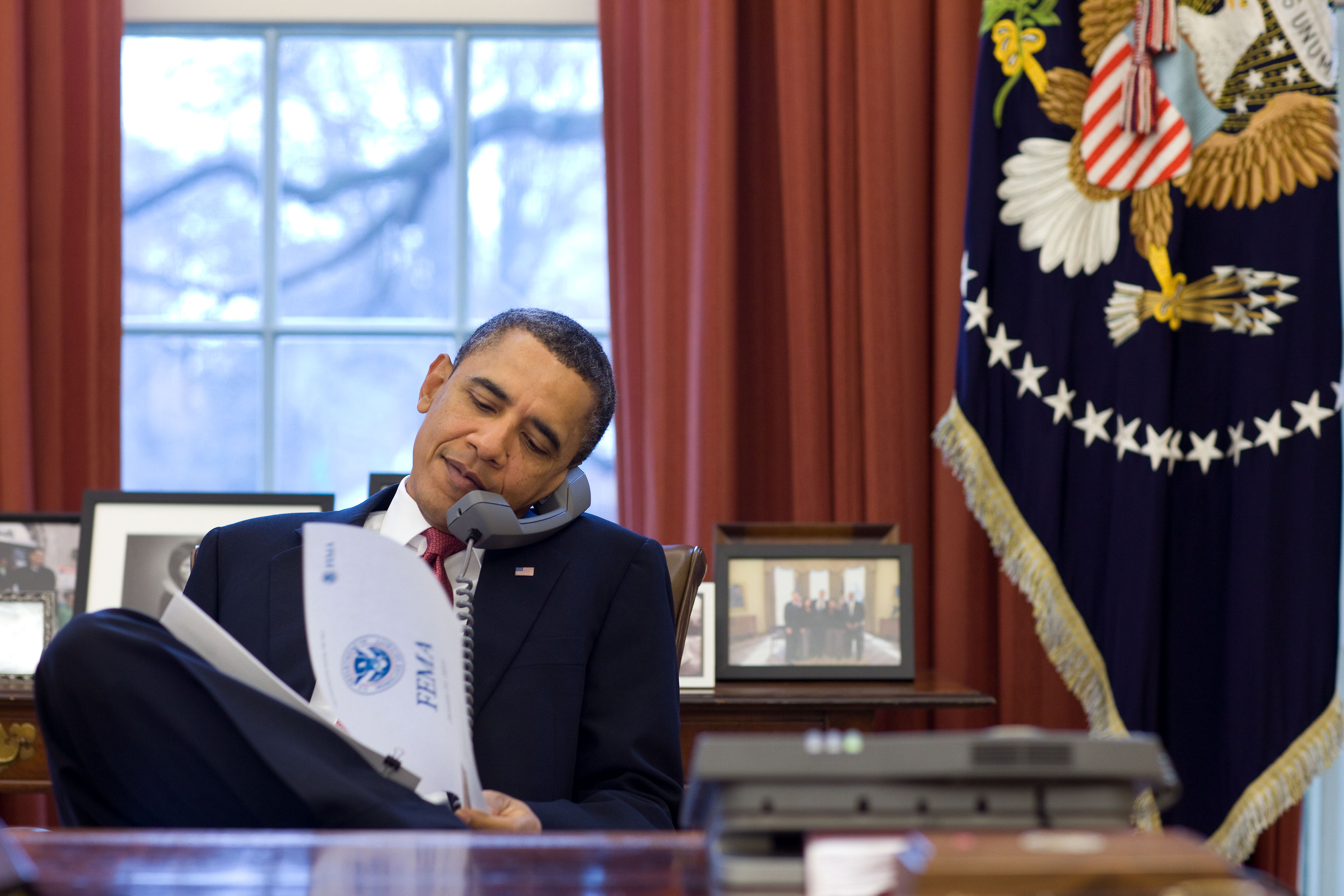 President-Obama-Speaks-With-FEMA.jpg