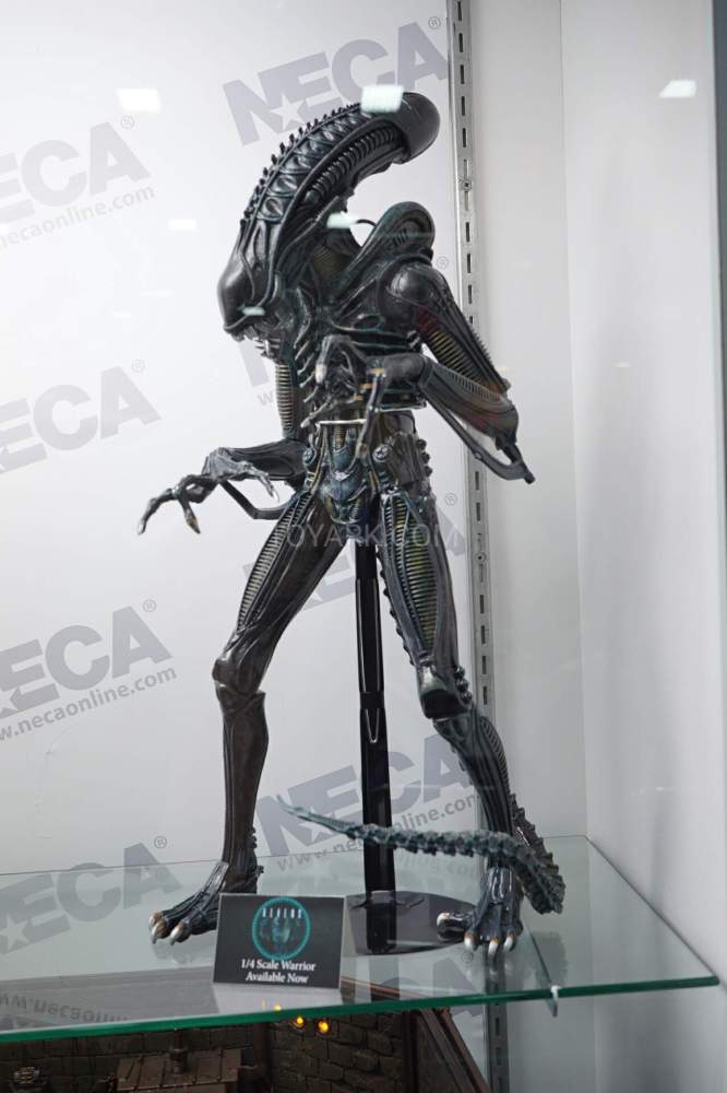 SDCC-2016-NECA-Aliens-009.jpg