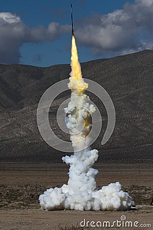 launch-zinc-sulfur-rocket-9869762.jpg