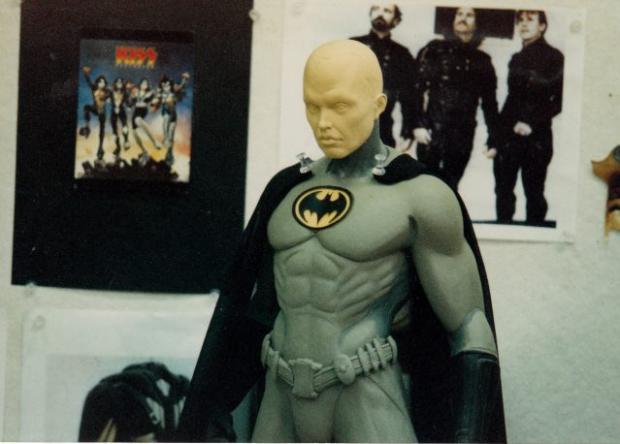 heres-what-michael-keatons-batman-3-costume-looked-like
