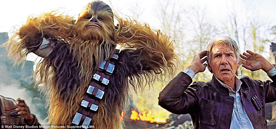 2EDBD90D00000578-3335301-Han_Solo_Harrison_Ford_and_Chewbacca_Peter_Mayhew_are_captured-a-118_1448639078207.jpg