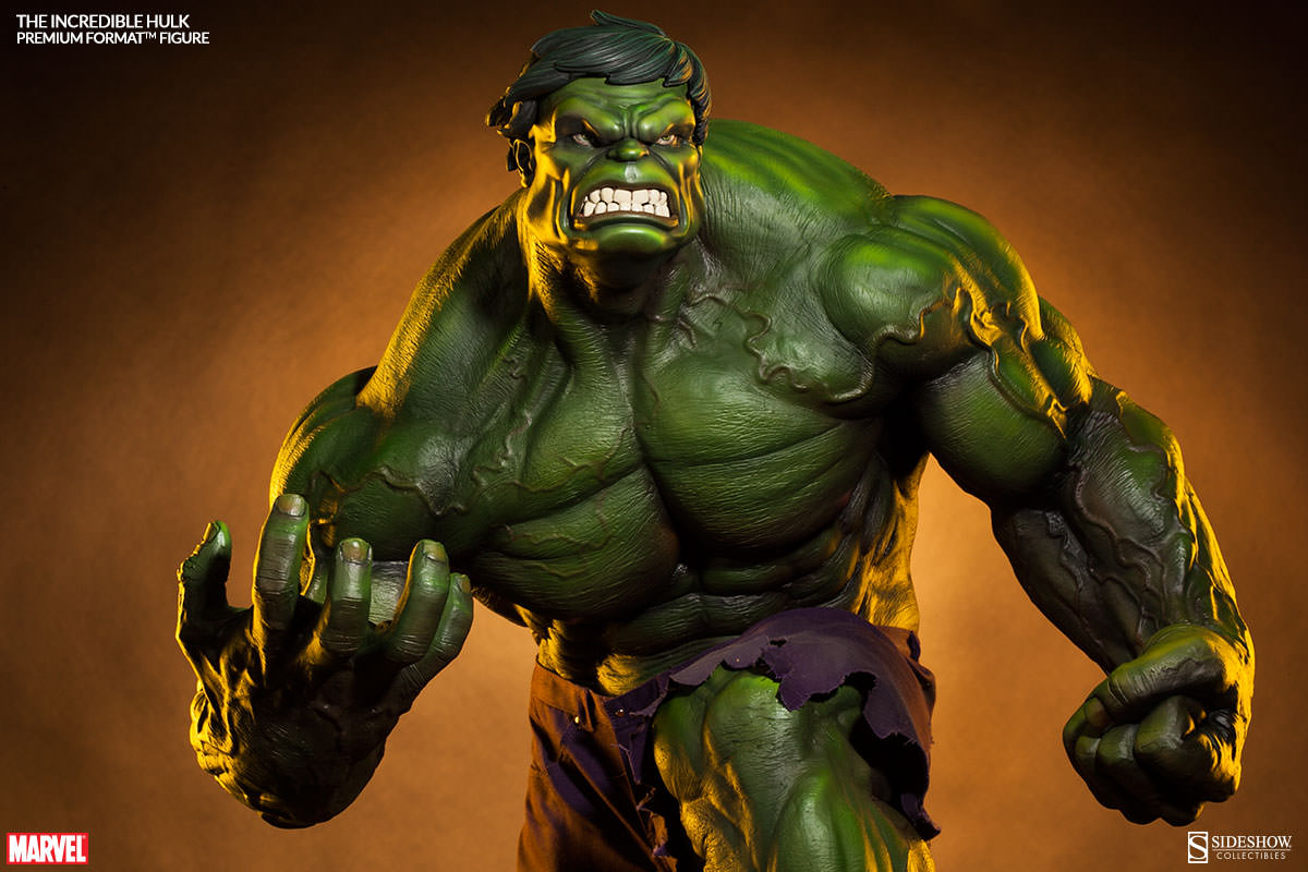 Incredible-Hulk-Statue-3.jpg