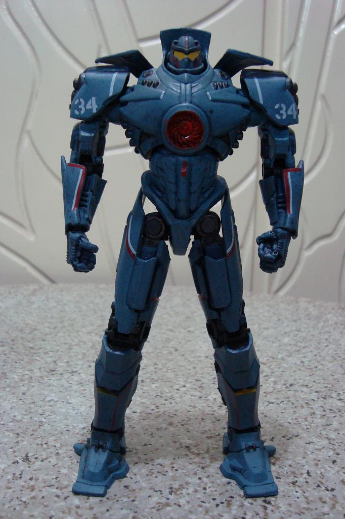 Pacific-Rim-Jaeger-Gipsy-Danger-002.jpg