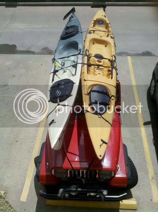 jeep_kayaks.jpg