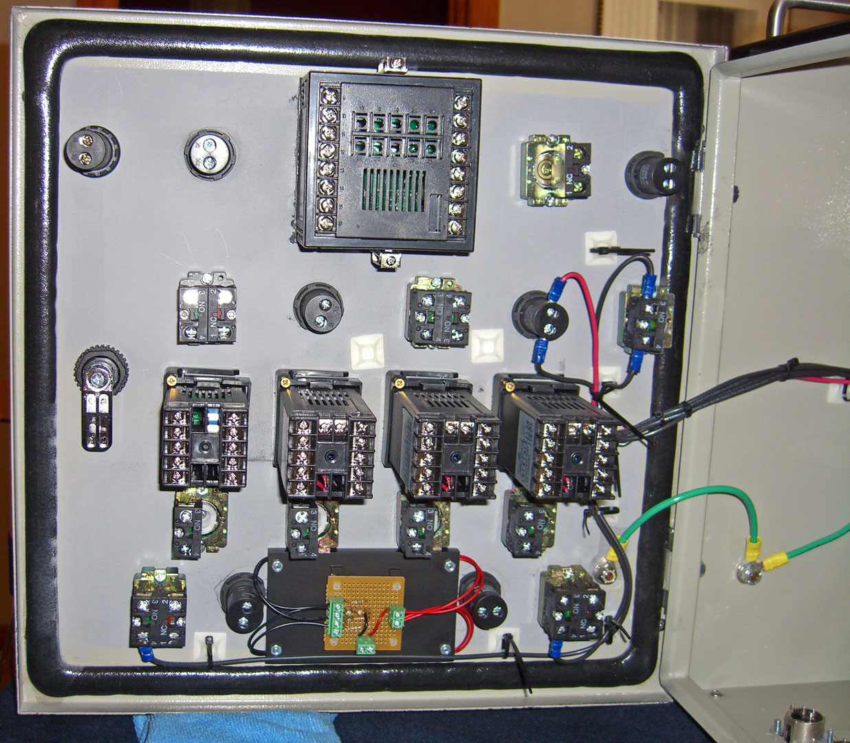 control-panel14-60963.jpg