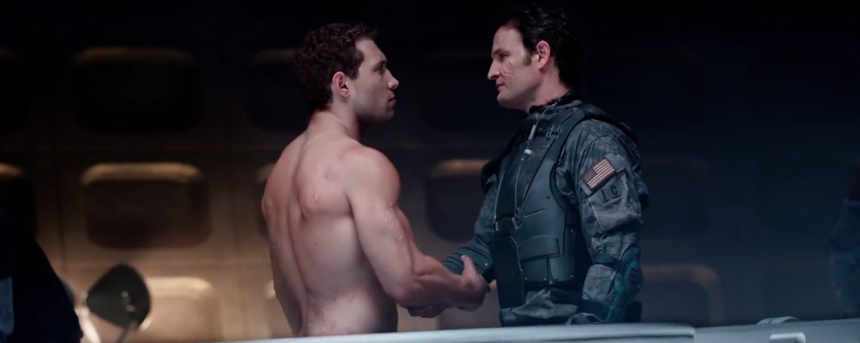 terminator-genisys-naked-kyle.jpg