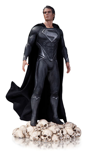DC_Collectibles_SDCC_Man_of_Steel_Variant_Statue.jpg