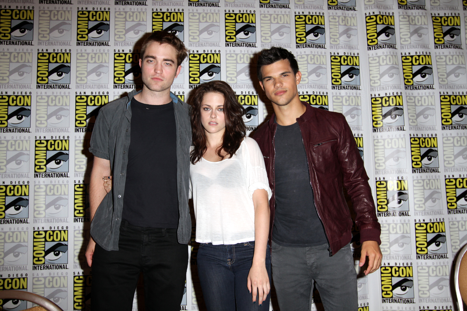 Twilight-cast.jpg