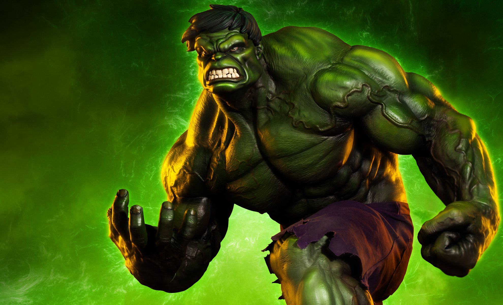 Incredible-Hulk-Statue-1.jpg
